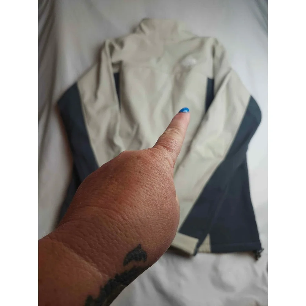 The North Face Apex Bionic Softshell Jacket Mens Medium Cream Grey Full Zip